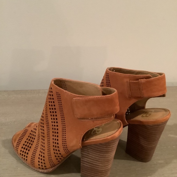 Gianni Bini open toe bootie - Picture 9 of 13